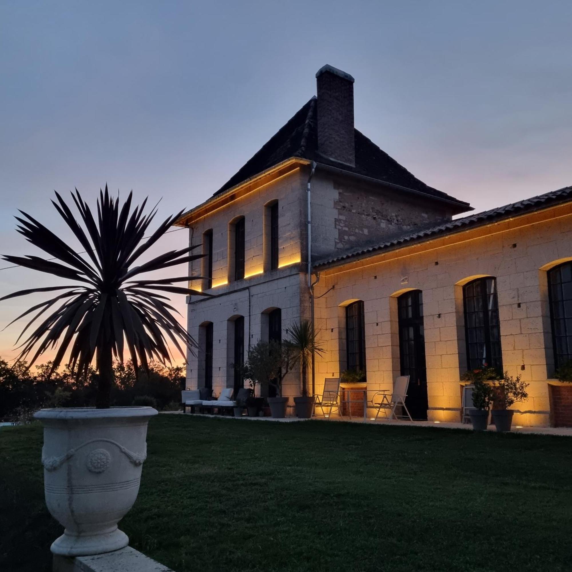 Chateau Neuf Le Desert Le Pizou Εξωτερικό φωτογραφία