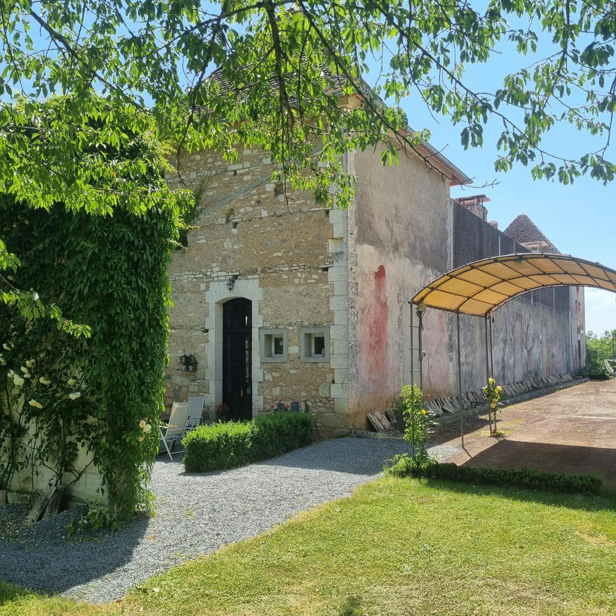 Chateau Neuf Le Desert Le Pizou Εξωτερικό φωτογραφία